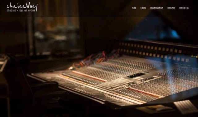 Choosing Powered and Active Studio Monitor Speakers