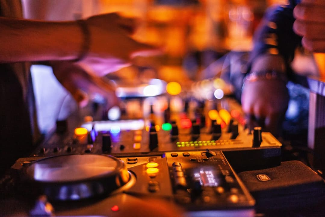 DJ - Vinyl vs WAV vs MP3