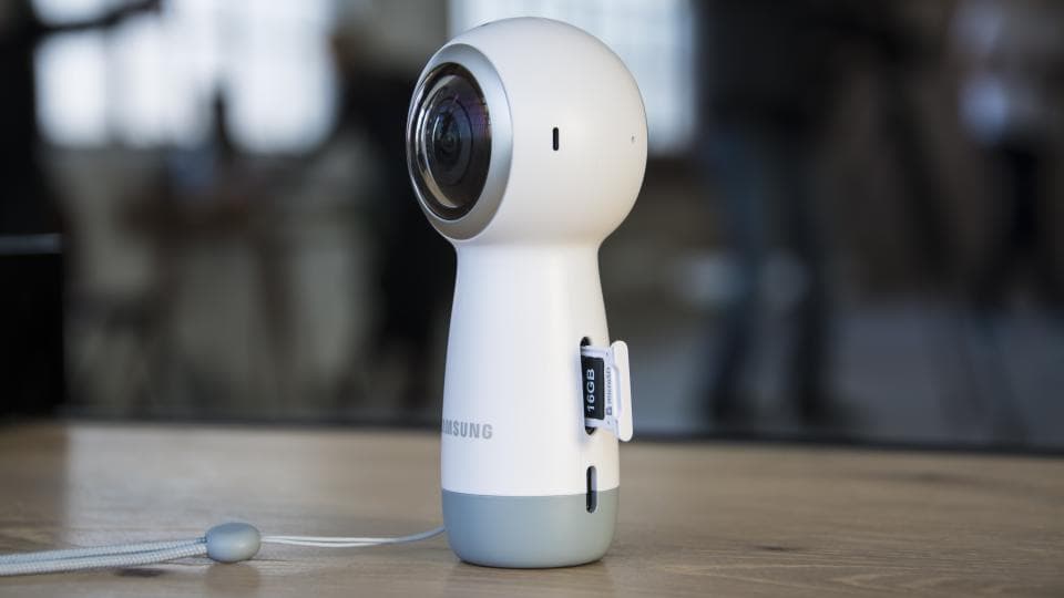 360-Degree Video Footage Of A Class