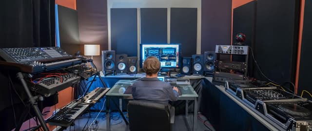 Approaches to electronic music production (EMP) in Max/MSP