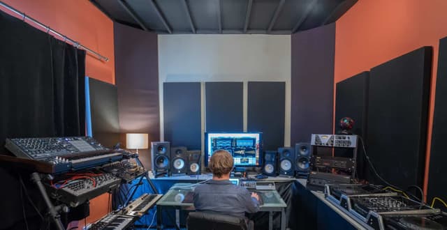 Soundcloud Squeezed by the Suits?