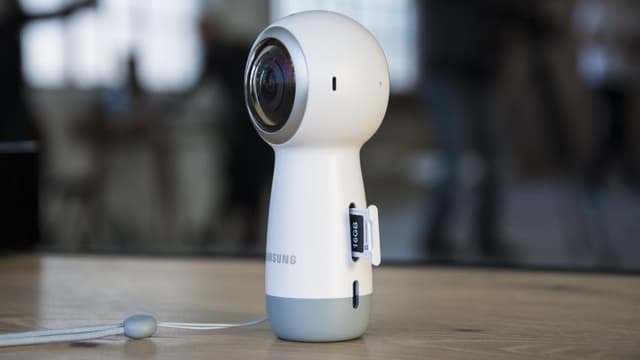 360-Degree Video Footage Of A Class